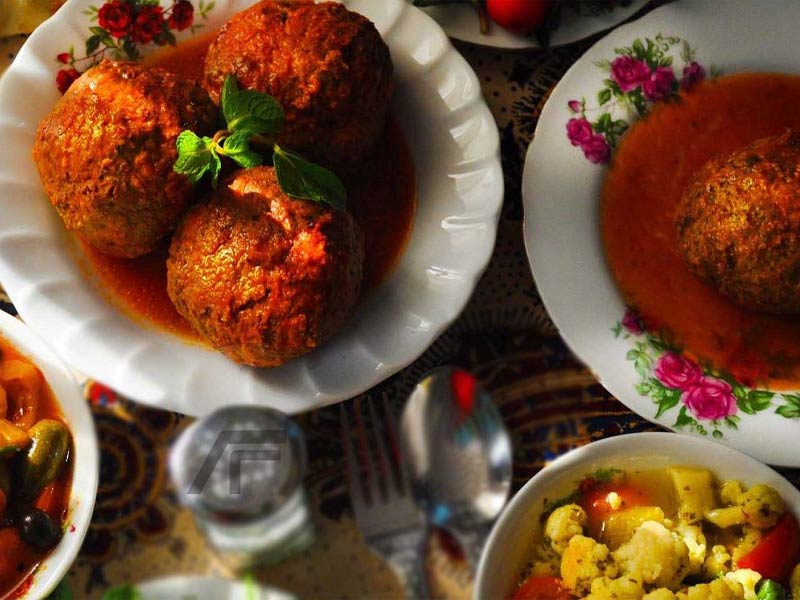 کندو - امکانات بهترین رستوران های سنتی تهران 
